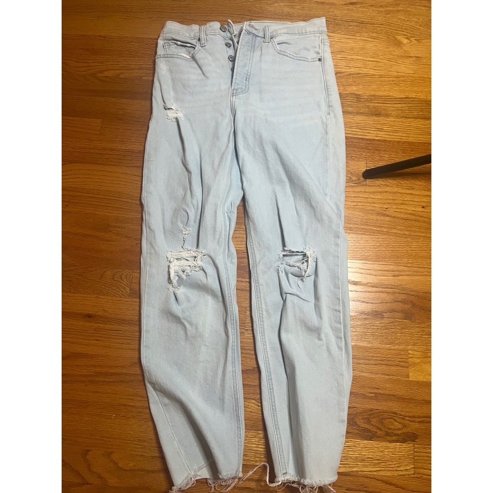 Old Navy Extra High Rise Sky High Straight Distressed Mom Jeans Light Blue 8